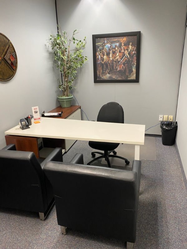 furnished office photo